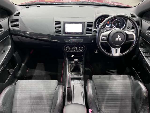 三菱 ランサー ２．０ ファイナルエディション ４ＷＤ H27年 (関東) 99