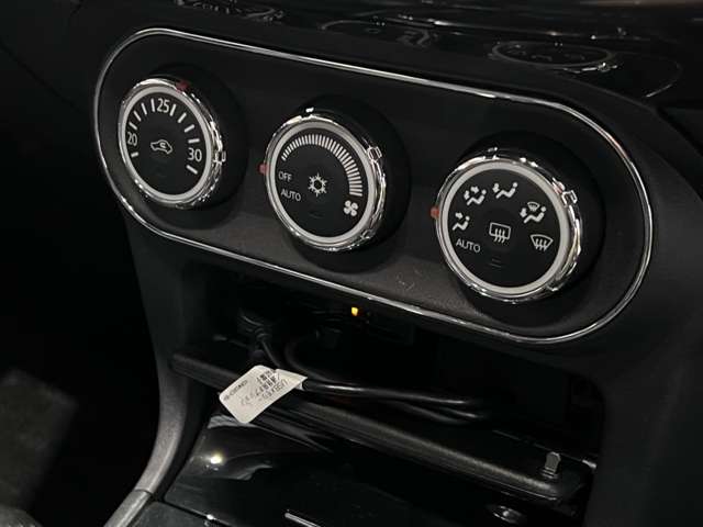 三菱 ランサー ２．０ ファイナルエディション ４ＷＤ H27年 (関東) 99