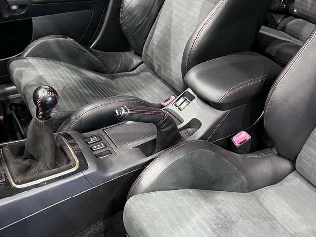 三菱 ランサー ２．０ ファイナルエディション ４ＷＤ H27年 (関東) 99