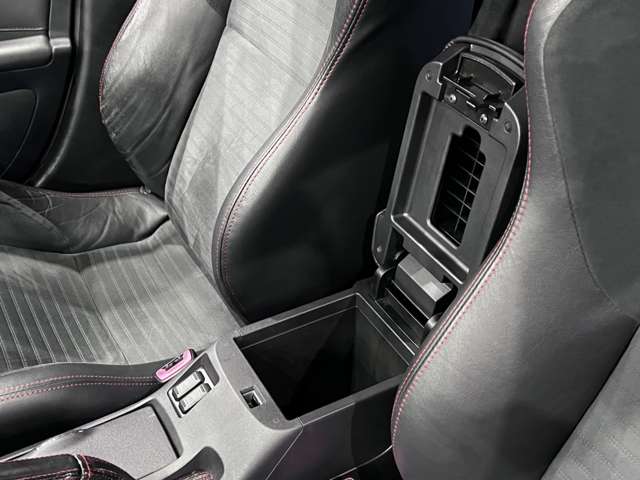 三菱 ランサー ２．０ ファイナルエディション ４ＷＤ H27年 (関東) 99