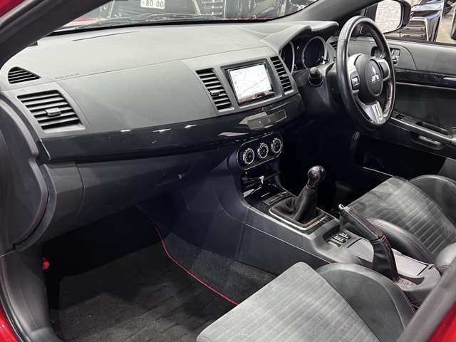 三菱 ランサー ２．０ ファイナルエディション ４ＷＤ H27年 (関東) 99