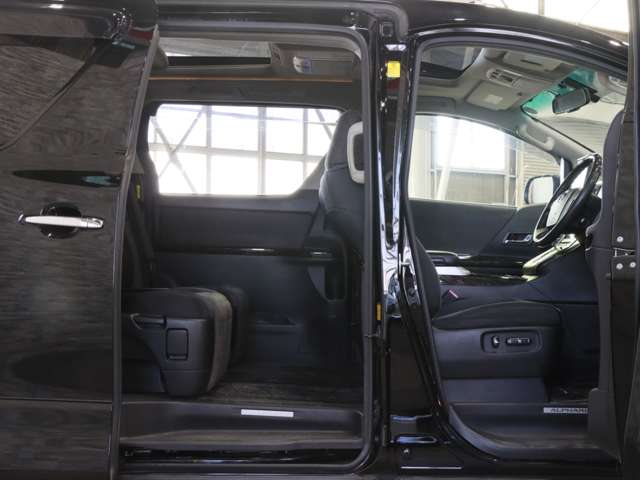 トヨタ アルファード　ハイブリッド ２．４ ＳＲ ４ＷＤ H24年 (関東) 99