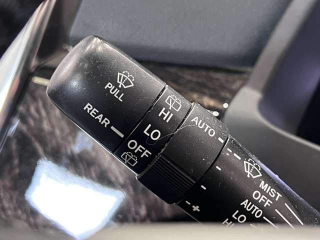 トヨタ アルファード　ハイブリッド ２．４ ＳＲ ４ＷＤ H24年 (関東) 99