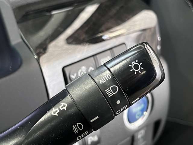 トヨタ アルファード　ハイブリッド ２．４ ＳＲ ４ＷＤ H24年 (関東) 99