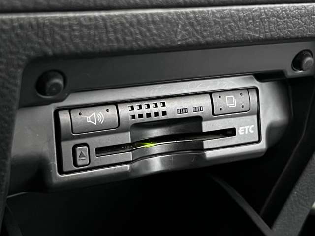 トヨタ アルファード　ハイブリッド ２．４ ＳＲ ４ＷＤ H24年 (関東) 99