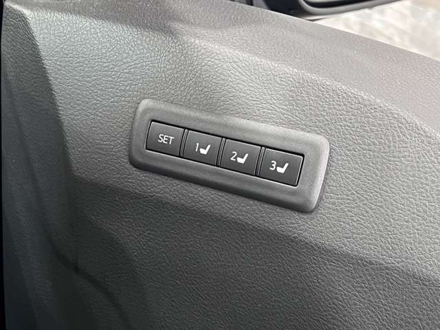 トヨタ アルファード　ハイブリッド ２．４ ＳＲ ４ＷＤ H24年 (関東) 99