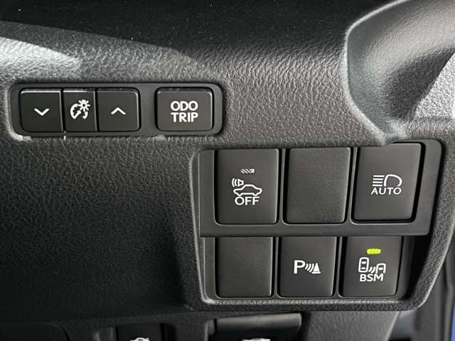 レクサス ＩＳ３００ｈ Ｆスポーツ H29年 (関東) 99