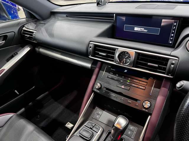 レクサス ＩＳ３００ｈ Ｆスポーツ H29年 (関東) 99