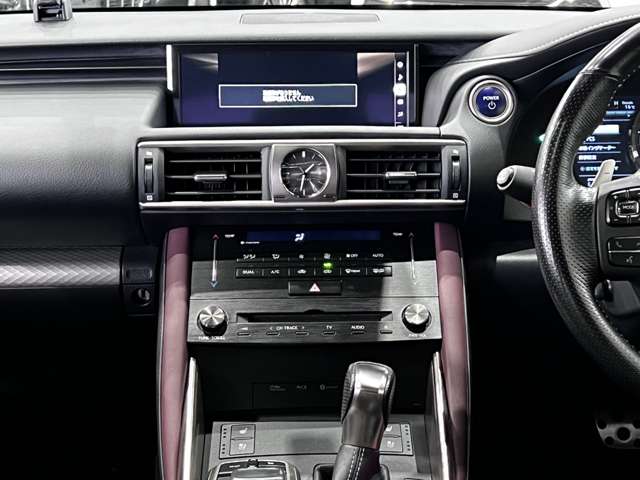 レクサス ＩＳ３００ｈ Ｆスポーツ H29年 (関東) 99