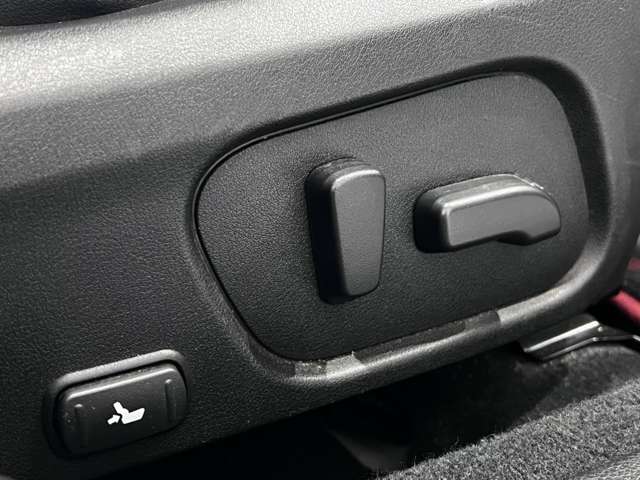 スバル ＷＲＸ　ＳＴＩ ＳＴＩ ２．０ タイプＳ ４ＷＤ H28年 (関東) 99