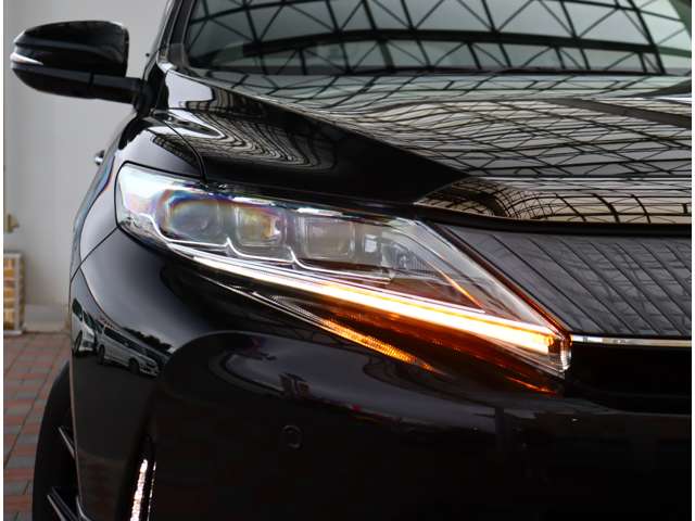 トヨタ ハリアー ２．０ プレミアム スタイル ノアール R1年 (関東) 99