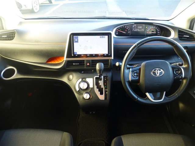 トヨタ シエンタ １．５ ファンベース Ｇ R2年 (東北) 99