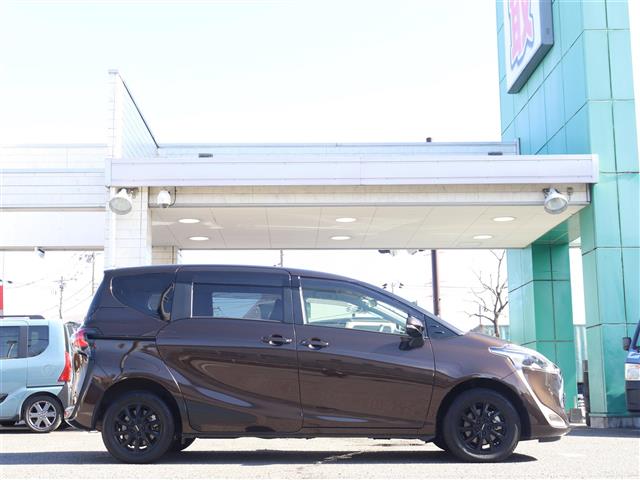 トヨタ シエンタ １．５ Ｇ クエロ ４ＷＤ R3年 (関東) 99