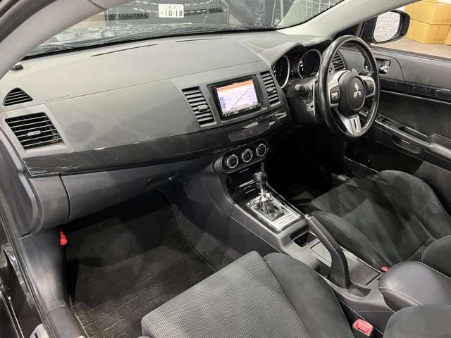三菱 ランサー ２．０ ＧＳＲ Ｘ ４ＷＤ H27年 (関東) 99