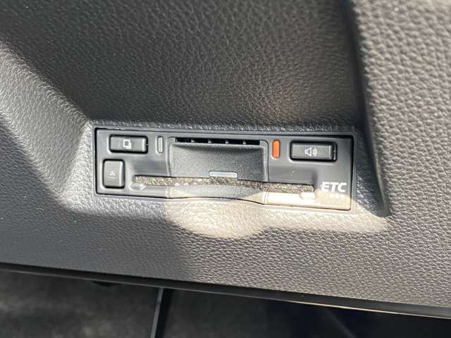 トヨタ ヤリスクロス　ハイブリッド １．５ ハイブリッド Ｚ アドベンチャー R7年 (九州・沖縄) 99