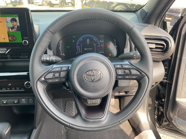 トヨタ ヤリスクロス　ハイブリッド １．５ ハイブリッド Ｚ アドベンチャー R7年 (九州・沖縄) 99