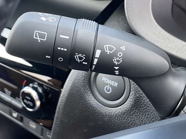 トヨタ ヤリスクロス　ハイブリッド １．５ ハイブリッド Ｚ アドベンチャー R7年 (九州・沖縄) 99