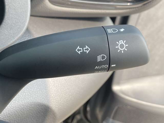 トヨタ ヤリスクロス　ハイブリッド １．５ ハイブリッド Ｚ アドベンチャー R7年 (九州・沖縄) 99