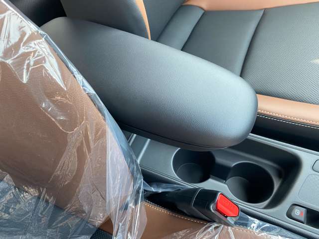 トヨタ ヤリスクロス　ハイブリッド １．５ ハイブリッド Ｚ アドベンチャー R7年 (九州・沖縄) 99