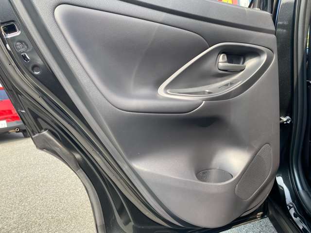 トヨタ ヤリスクロス　ハイブリッド １．５ ハイブリッド Ｚ アドベンチャー R7年 (九州・沖縄) 99