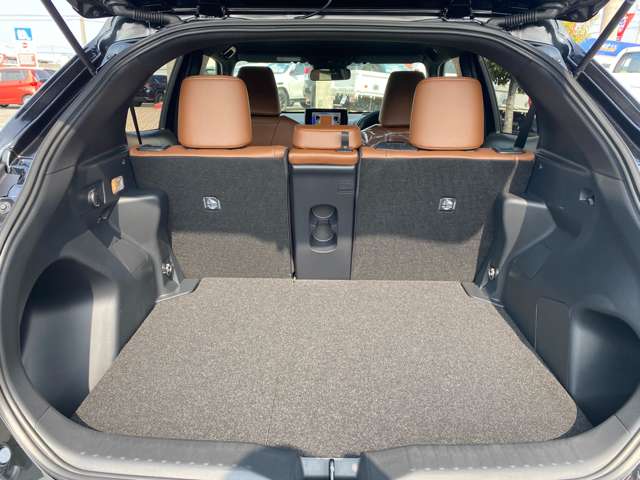 トヨタ ヤリスクロス　ハイブリッド １．５ ハイブリッド Ｚ アドベンチャー R7年 (九州・沖縄) 99