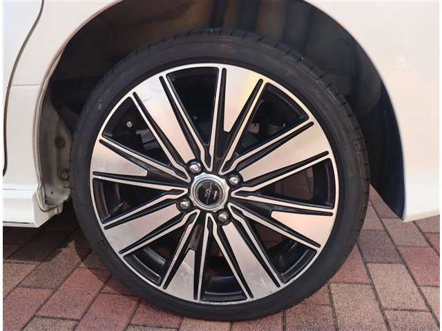 ホンダ Ｎ　ＢＯＸ ６６０ カスタムＧ Ｌパッケージ H24年 (関東) 99