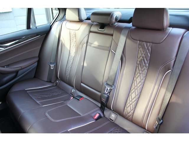 ＢＭＷ ５シリーズ ５２３Ｄ Ｘドライブ Ｍスポーツ エディション ジョイプラス ディーゼルターボ ４ＷＤ R3年 (関東) 99