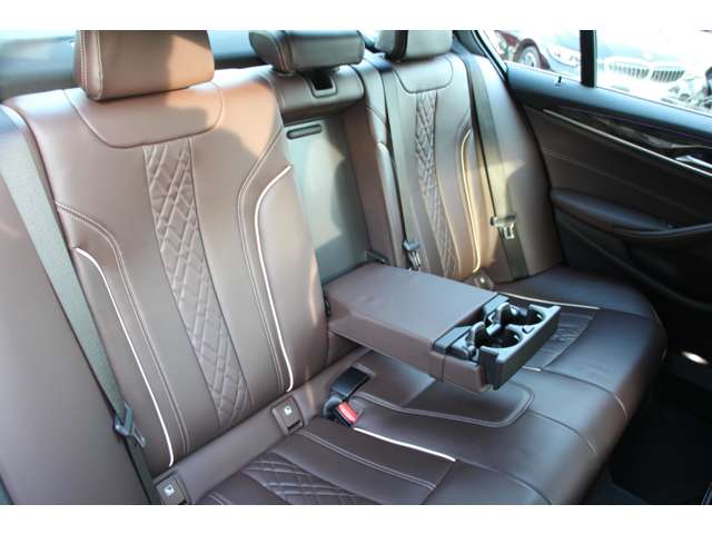 ＢＭＷ ５シリーズ ５２３Ｄ Ｘドライブ Ｍスポーツ エディション ジョイプラス ディーゼルターボ ４ＷＤ R3年 (関東) 99