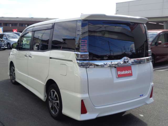 トヨタ ヴォクシー ２．０ ＺＳ 煌ＩＩＩ R3年 (中国) 99