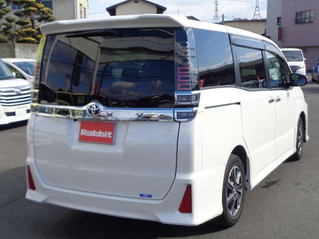 トヨタ ヴォクシー ２．０ ＺＳ 煌ＩＩＩ R3年 (中国) 99