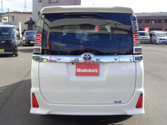 トヨタ ヴォクシー ２．０ ＺＳ 煌ＩＩＩ R3年 (中国) 99