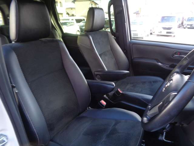 トヨタ ヴォクシー ２．０ ＺＳ 煌ＩＩＩ R3年 (中国) 99