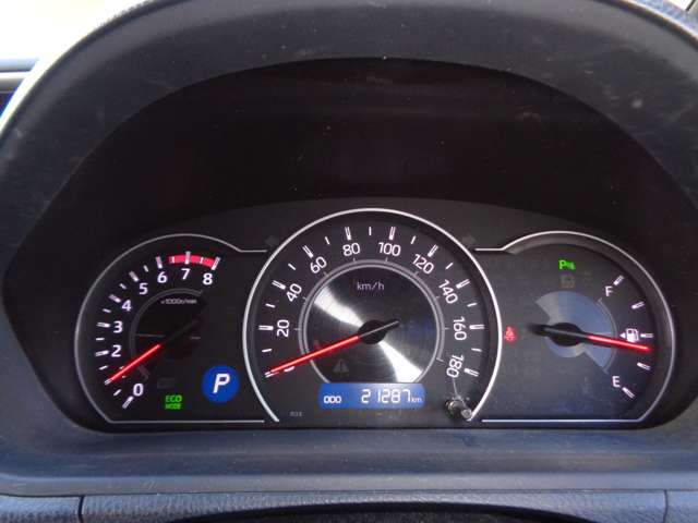 トヨタ ヴォクシー ２．０ ＺＳ 煌ＩＩＩ R3年 (中国) 99