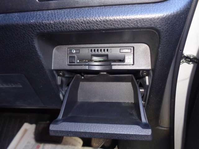 トヨタ ヴォクシー ２．０ ＺＳ 煌ＩＩＩ R3年 (中国) 99