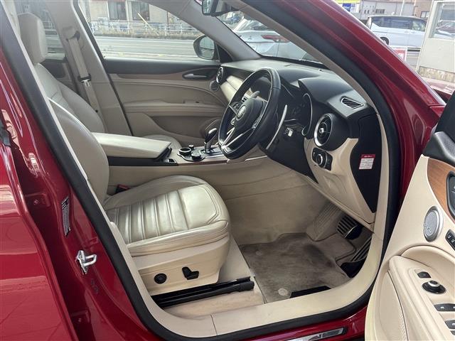 アルファロメオ ステルヴィオ ファースト エディション ４ＷＤ R2年 (東海) 99