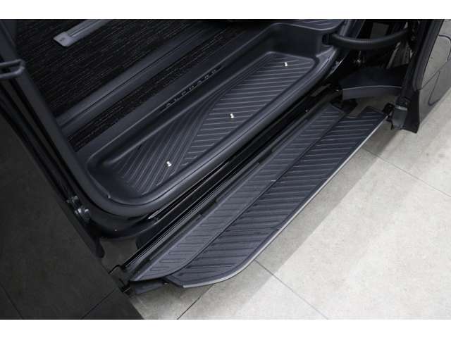 トヨタ アルファード　ハイブリッド ハイブリッド ２．５ Ｚ R5年 (東海) 99