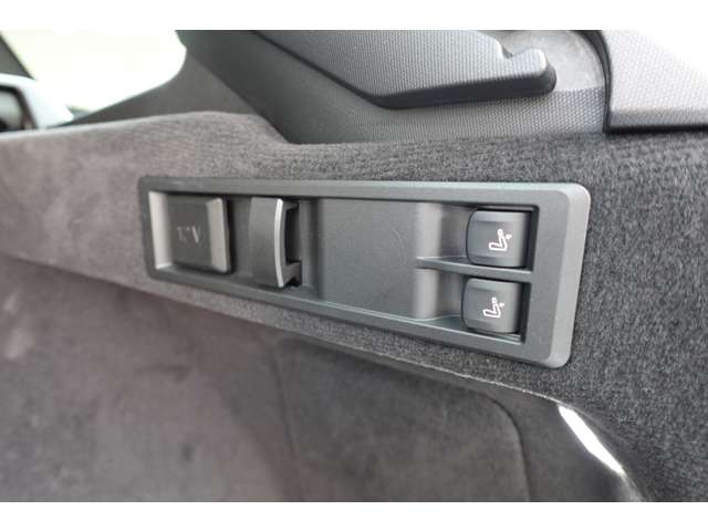 ＢＭＷ ３シリーズ ３１８Ｉ Ｍスポーツ R6年 (近畿) 99