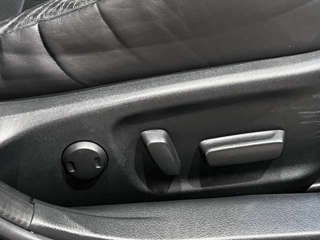 トヨタ クラウンアスリート ２．０ Ｇ－Ｔ H28年 (関東) 99