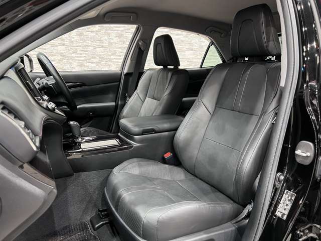 トヨタ クラウンアスリート ２．０ Ｇ－Ｔ H28年 (関東) 99