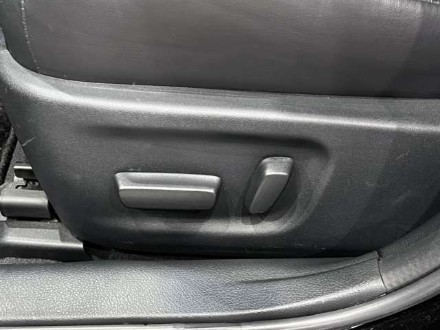 トヨタ クラウンアスリート ２．０ Ｇ－Ｔ H28年 (関東) 99