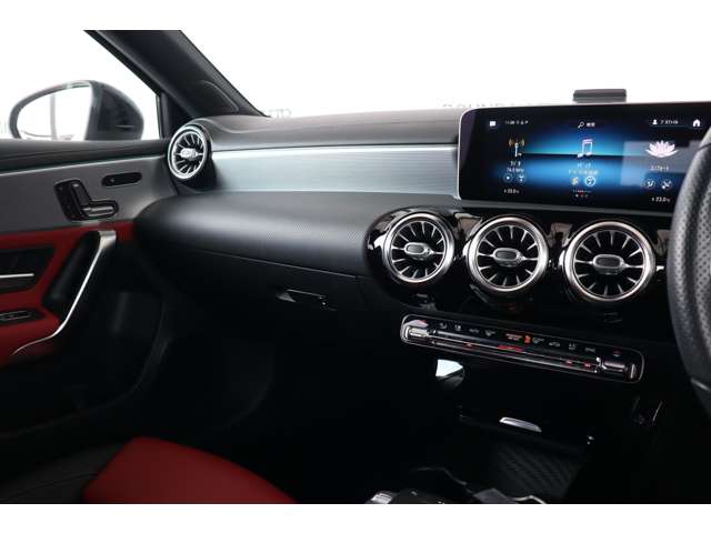 メルセデスベンツ Ａクラス Ａ１８０ スタイル ＡＭＧライン R1年 (近畿) 99