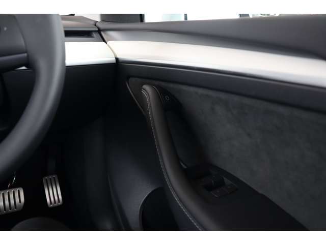 テスラ モデルＹ パフォーマンス R5年 (近畿) 99