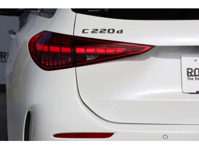 メルセデスベンツ Ｃクラスワゴン Ｃ２２０ Ｄ アバンギャルド ＡＭＧライン （ＩＳＧ搭載モデル） ディーゼルターボ R4年 (近畿) 99