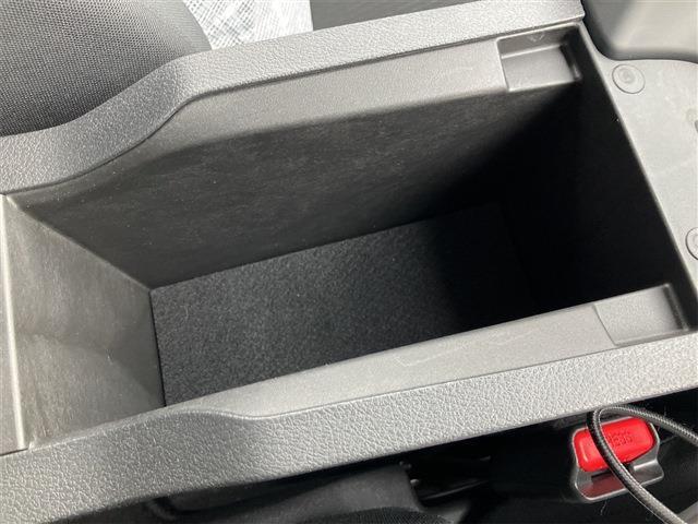 日産 ノート １．２ Ｘ R6年 (東海) 99