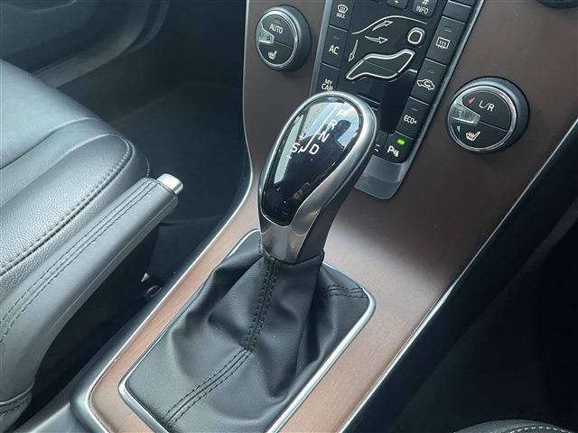 ボルボ Ｖ４０ Ｄ４ インスクリプション ディーゼルターボ R1年 (東北) 99