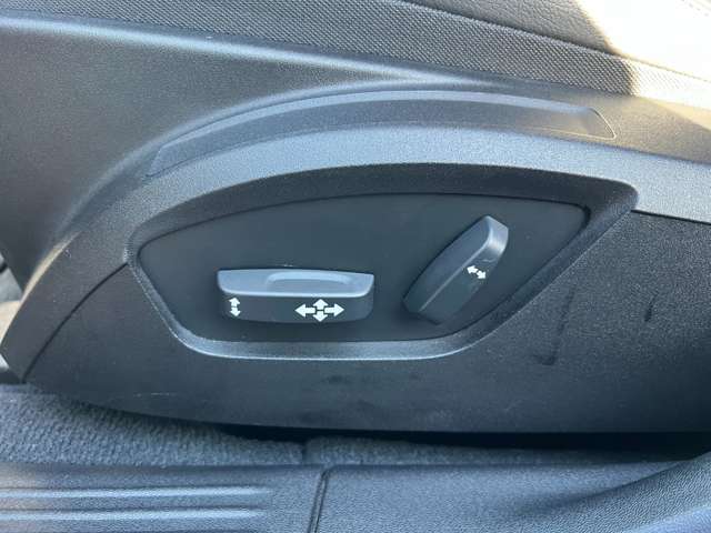 ボルボ Ｖ４０ Ｄ４ インスクリプション ディーゼルターボ R1年 (東北) 99