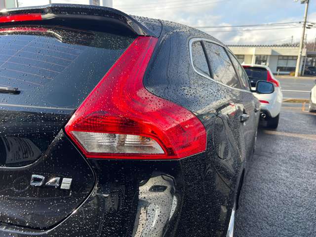 ボルボ Ｖ４０ Ｄ４ インスクリプション ディーゼルターボ R1年 (東北) 99