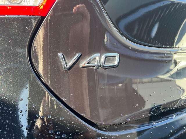 ボルボ Ｖ４０ Ｄ４ インスクリプション ディーゼルターボ R1年 (東北) 99