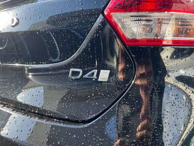 ボルボ Ｖ４０ Ｄ４ インスクリプション ディーゼルターボ R1年 (東北) 99