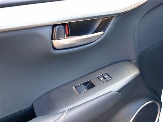 レクサス ＮＸ２００ｔ Ｆスポーツ H28年 (関東) 99